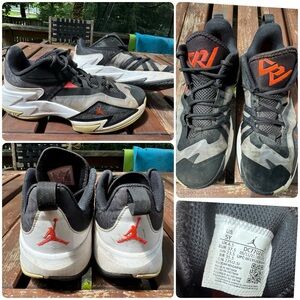 Nike Air Jordan boys running shoe size 5 youth